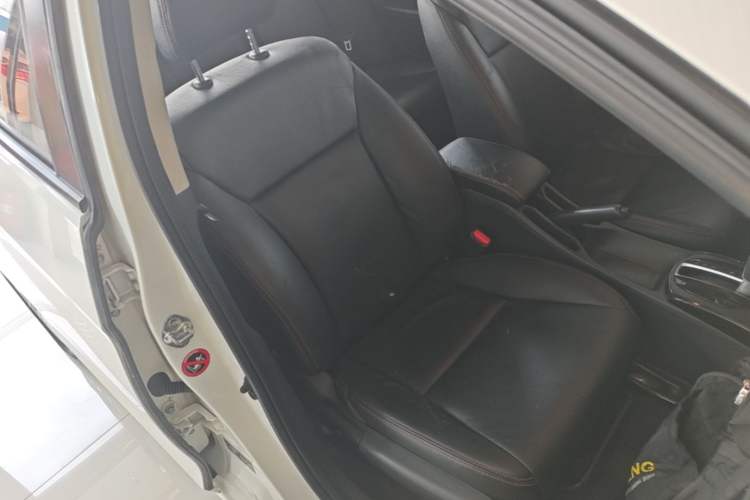 Used Honda Greiz 2016 1.5L CVT Fashion Edition Right Front Seat