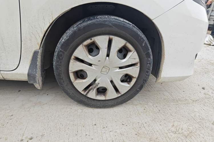 Used Honda Greiz 2016 1.5L CVT Classic Edition Right Front Wheel Hub