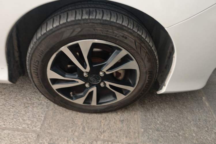 Used Honda Greiz 2016 1.5L CVT Classic Edition Right Front Wheel Hub