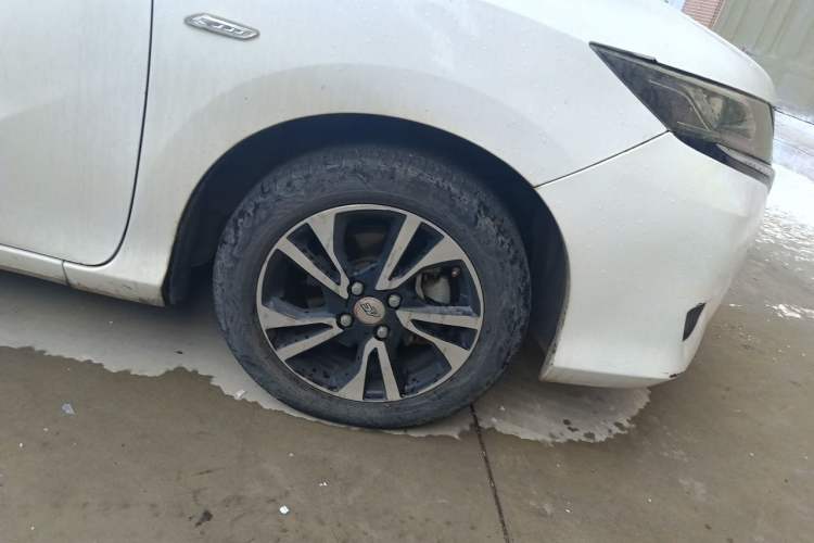 Used Honda Greiz 2016 1.5L CVT Classic Edition Right Front Wheel Hub