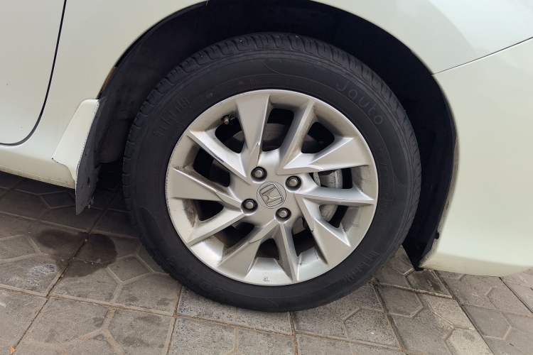 Used Honda Greiz 2016 1.5L CVT Fashion Edition Right Front Wheel Hub