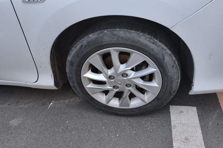Used Honda Greiz 2016 1.5L CVT Classic Edition Right Front Wheel Hub