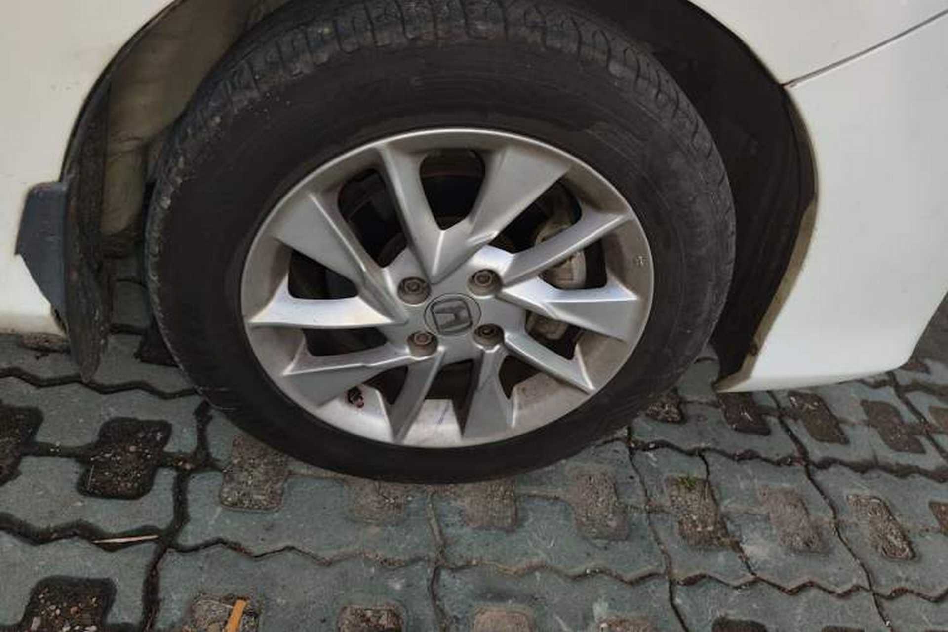 Used Honda Greiz 2016 1.5L Manual Classic Edition Right Front Wheel Hub