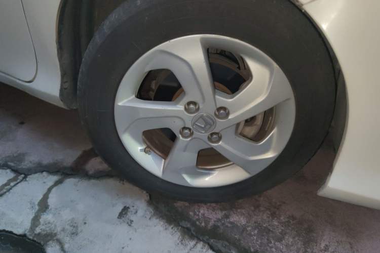 Used Honda Greiz 2016 1.5L CVT Classic Edition Right Front Wheel Hub