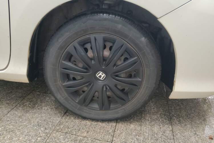 Used Honda Greiz 2016 1.5L CVT Classic Edition Right Front Wheel Hub