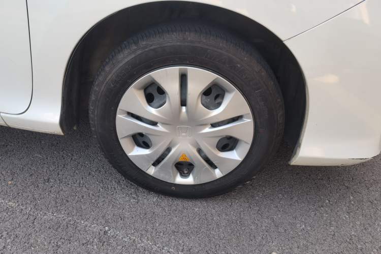 Used Honda Greiz 2016 1.5L CVT Classic Edition Right Front Wheel Hub