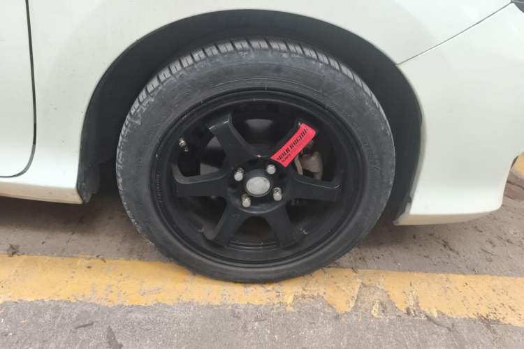 Used Honda Greiz 2016 1.5L CVT Classic Edition Right Front Wheel Hub