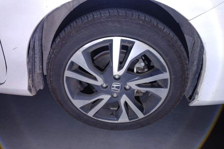 Used Honda Greiz 2016 1.5L CVT Luxury Edition Right Front Wheel Hub