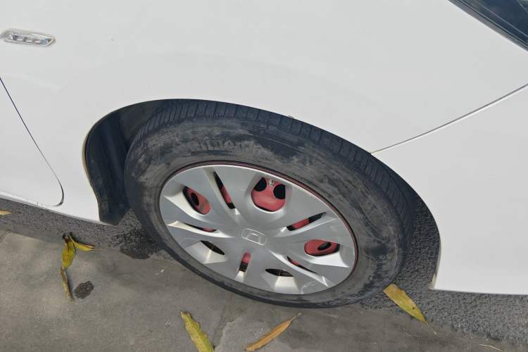 Used Honda Greiz 2016 1.5L CVT Comfort Version Right Front Wheel Hub