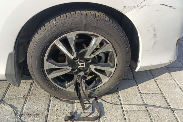 Used Honda Greiz 2016 1.5L CVT Classic Edition Right Front Wheel Hub