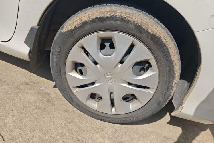 Used Honda Greiz 2016 1.5L CVT Classic Edition Right Front Wheel Hub