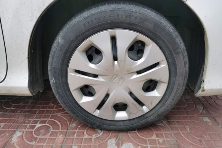 Used Honda Greiz 2016 1.5L CVT Classic Edition Right Front Wheel Hub