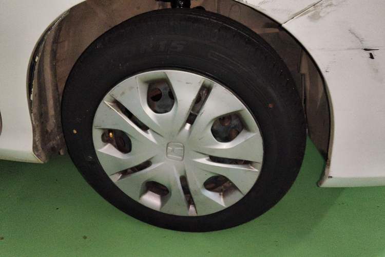 Used Honda Greiz 2016 1.5L CVT Classic Edition Right Front Wheel Hub
