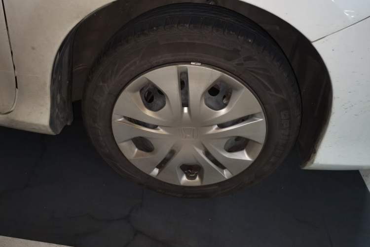 Used Honda Greiz 2016 1.5L CVT Comfort Version Right Front Wheel Hub