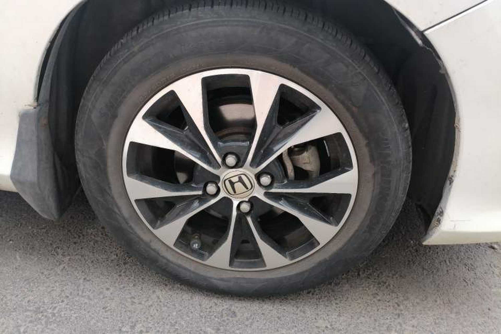 Used Honda Greiz 2016 1.5L CVT Classic Edition Right Front Wheel Hub