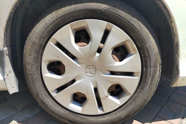 Used Honda Greiz 2016 1.5L CVT Classic Edition Right Front Wheel Hub