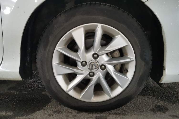 Used Honda Greiz 2016 1.5L CVT Fashion Edition Right Front Wheel Hub