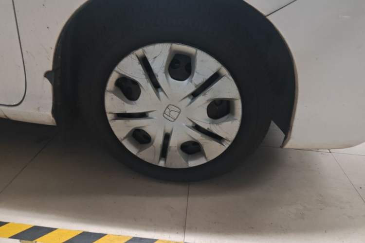 Used Honda Greiz 2016 1.5L CVT Classic Edition Right Front Wheel Hub