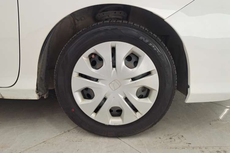 Used Honda Greiz 2016 1.5L CVT Classic Edition Right Front Wheel Hub