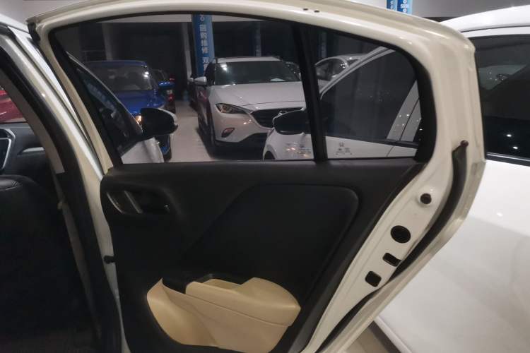 Used Honda Greiz 2016 1.5L CVT Classic Edition Right Rear Door Interior