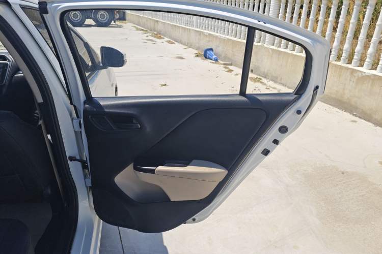 Used Honda Greiz 2016 1.5L CVT Classic Edition Right Rear Door Interior