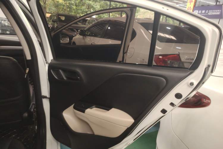 Used Honda Greiz 2016 1.5L CVT Classic Edition Right Rear Door Interior