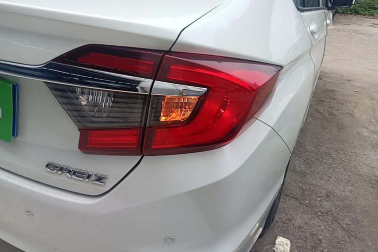 Used Honda Greiz 2016 1.5L CVT Comfort Version Right Rear Taillight