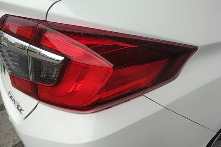 Used Honda Greiz 2016 1.5L CVT Comfort Version Right Rear Taillight