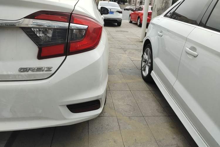 Used Honda Greiz 2016 1.5L CVT Classic Edition Right Rear Taillight