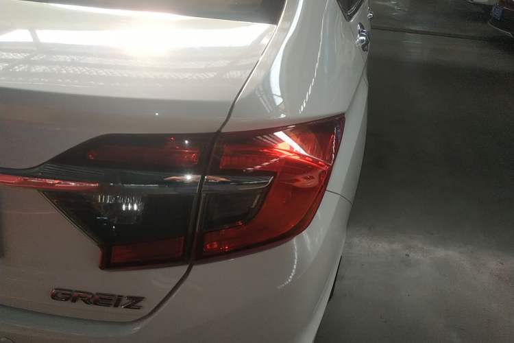 Used Honda Greiz 2016 1.5L CVT Classic Edition Right Rear Taillight