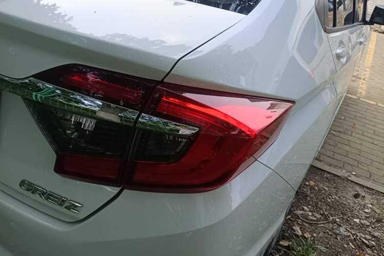 Used Honda Greiz 2016 1.5L CVT Comfort Version Right Rear Taillight