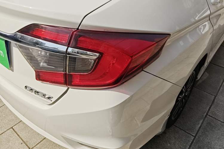 Used Honda Greiz 2016 1.5L CVT Classic Edition Right Rear Taillight