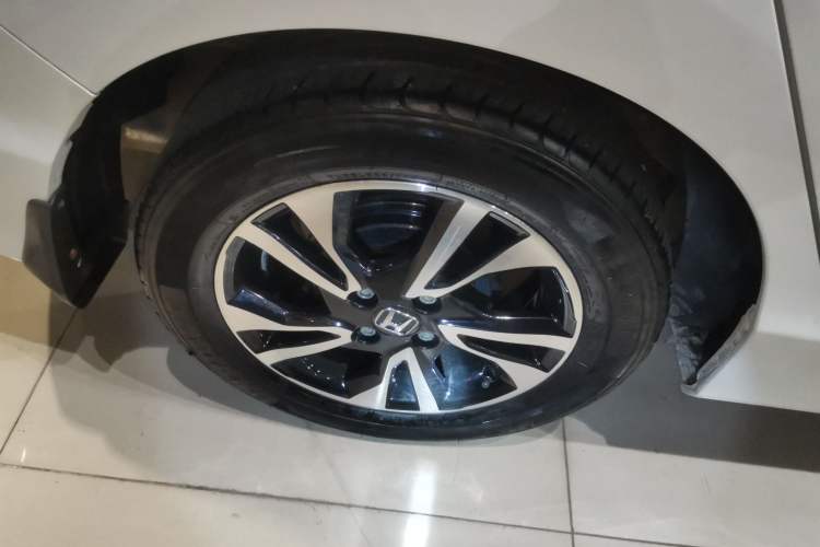 Used Honda Greiz 2016 1.5L CVT Classic Edition Right Rear Wheel Hub