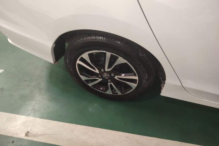 Used Honda Greiz 2016 1.5L CVT Classic Edition Right Rear Wheel Hub
