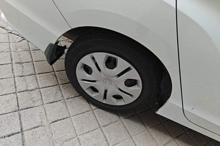 Used Honda Greiz 2016 1.5L CVT Classic Edition Right Rear Wheel Hub