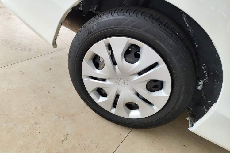 Used Honda Greiz 2016 1.5L CVT Classic Edition Right Rear Wheel Hub
