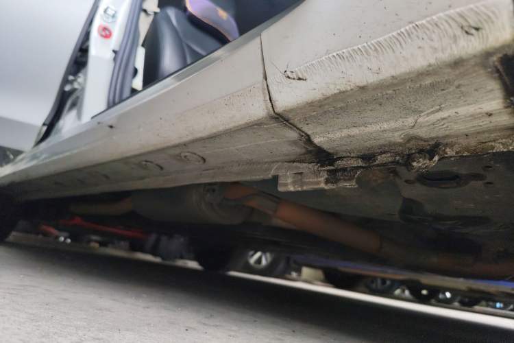 Used Honda Greiz 2016 1.5L CVT Classic Edition Right Side Sill