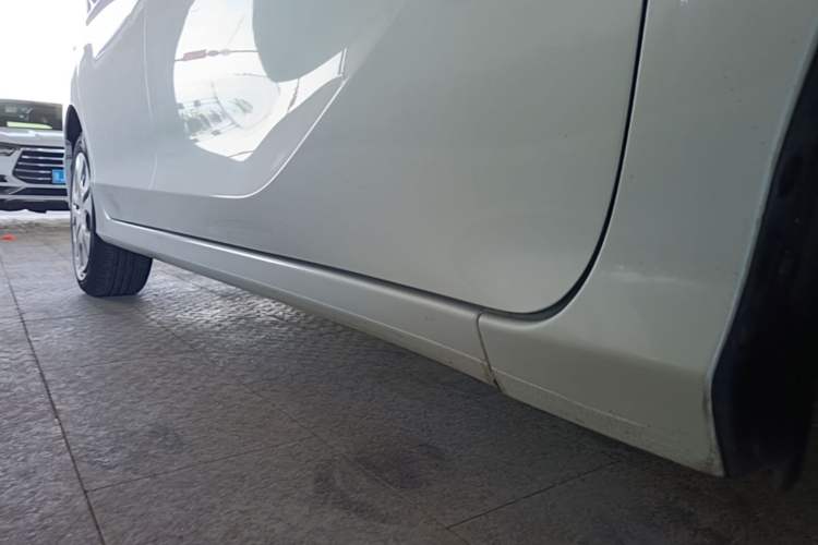 Used Honda Greiz 2016 1.5L CVT Classic Edition Right Side Sill