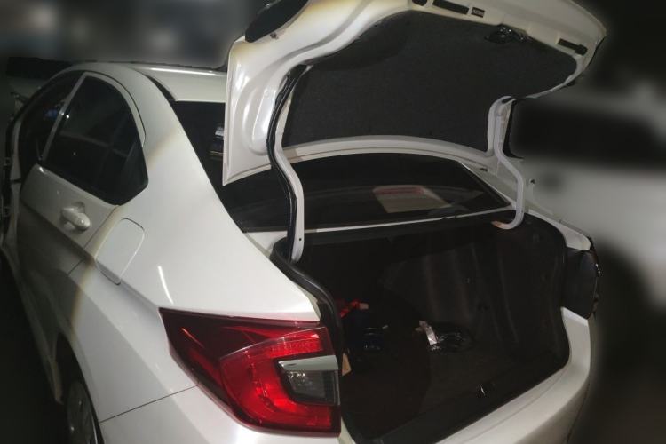 Used Honda Greiz 2016 1.5L CVT Classic Edition Trunk