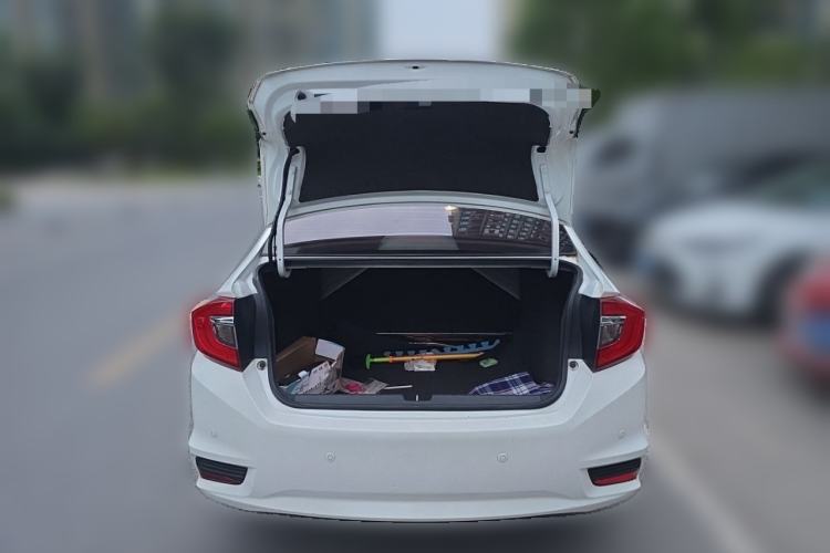 Used Honda Greiz 2016 1.5L CVT Luxury Edition Trunk