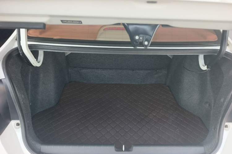 Used Honda Greiz 2016 1.5L CVT Classic Edition Trunk