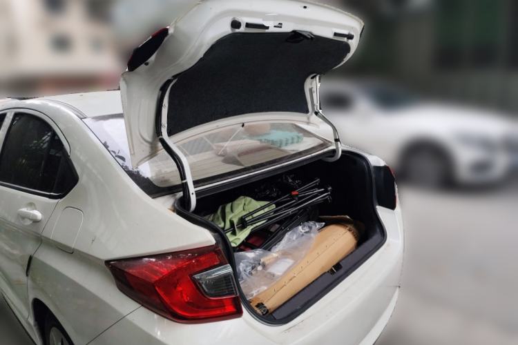 Used Honda Greiz 2016 1.5L CVT Classic Edition Trunk
