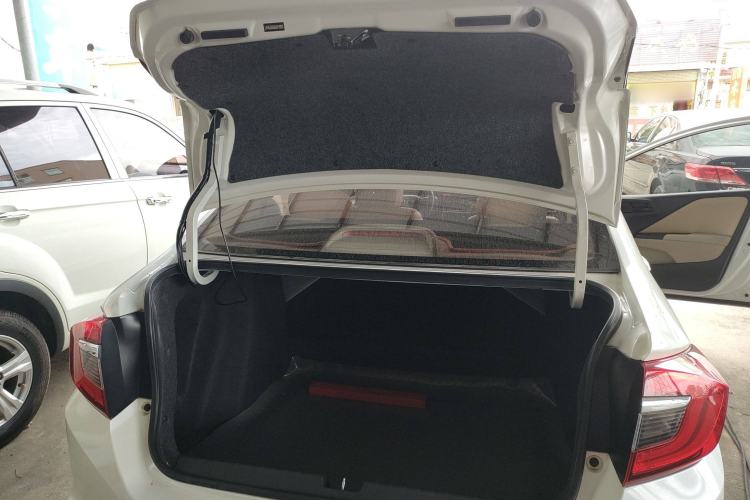 Used Honda Greiz 2016 1.5L CVT Classic Edition Trunk