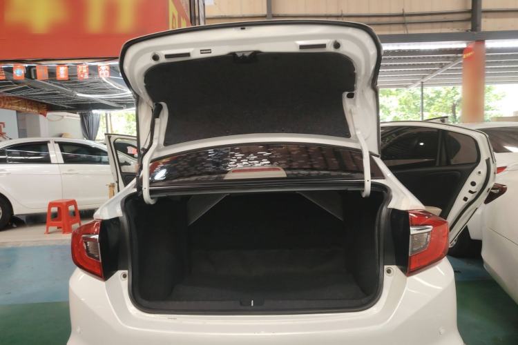 Used Honda Greiz 2016 1.5L CVT Classic Edition Trunk