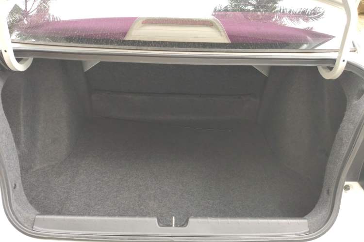 Used Honda Greiz 2016 1.5L CVT Classic Edition Trunk