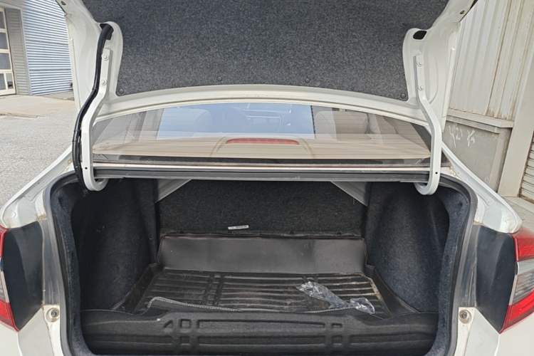 Used Honda Greiz 2016 1.5L CVT Classic Edition Trunk