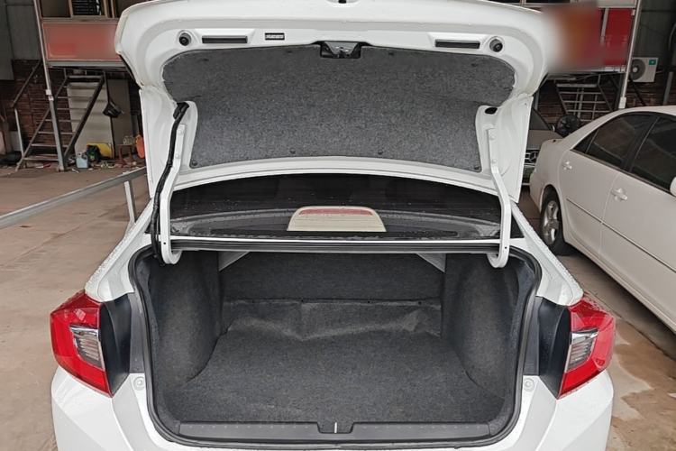 Used Honda Greiz 2016 1.5L CVT Classic Edition Trunk