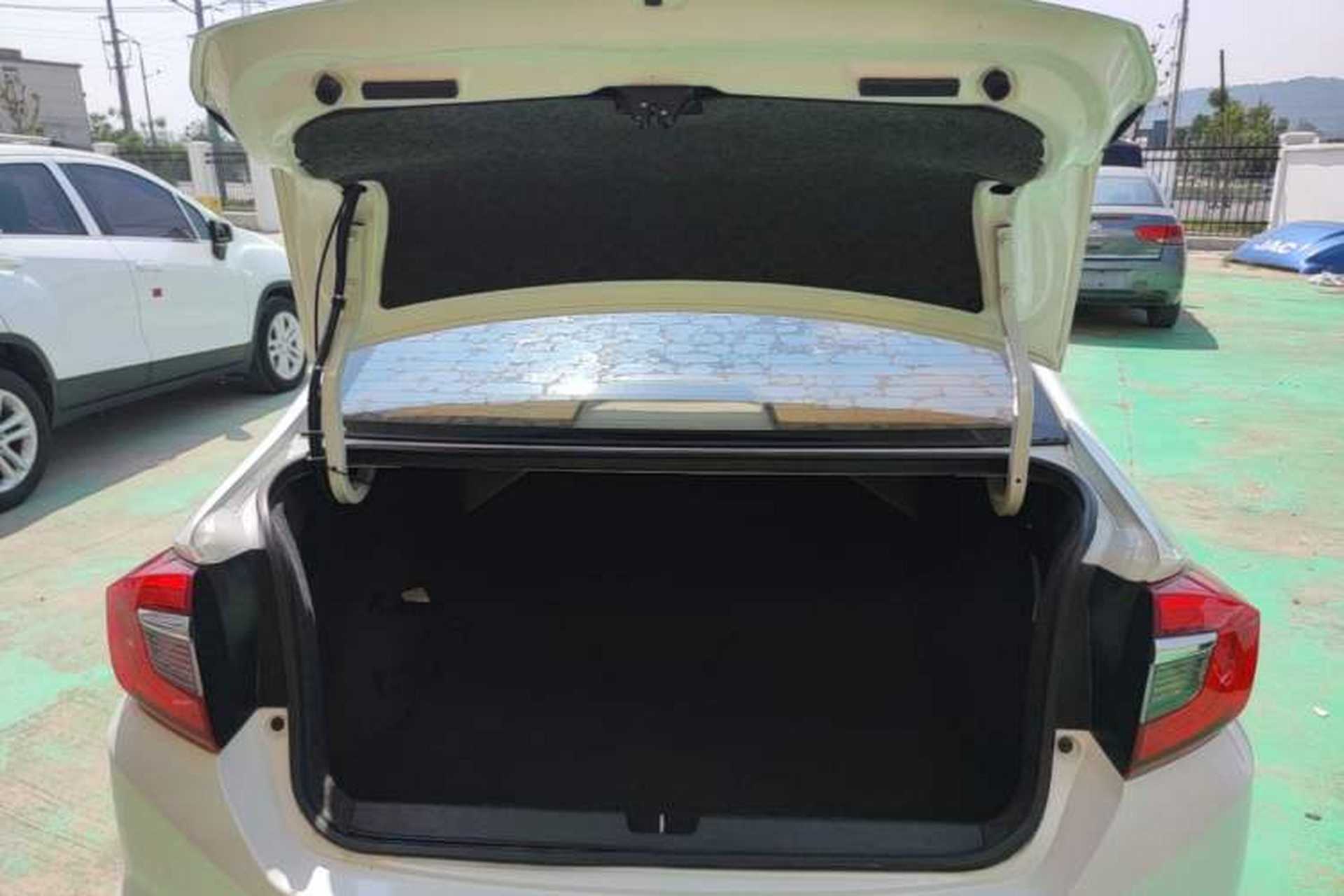 Used Honda Greiz 2016 1.5L CVT Classic Edition Trunk