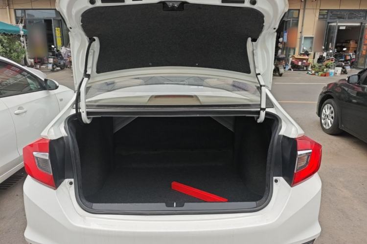 Used Honda Greiz 2016 1.5L CVT Classic Edition Trunk