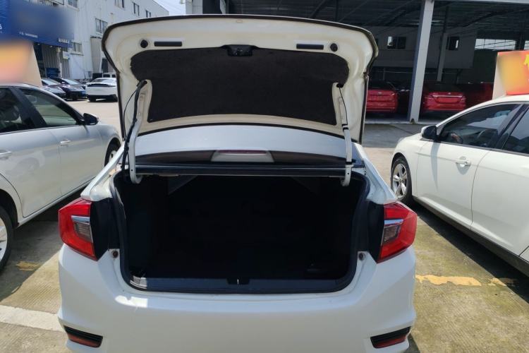 Used Honda Greiz 2016 1.5L CVT Classic Edition Trunk